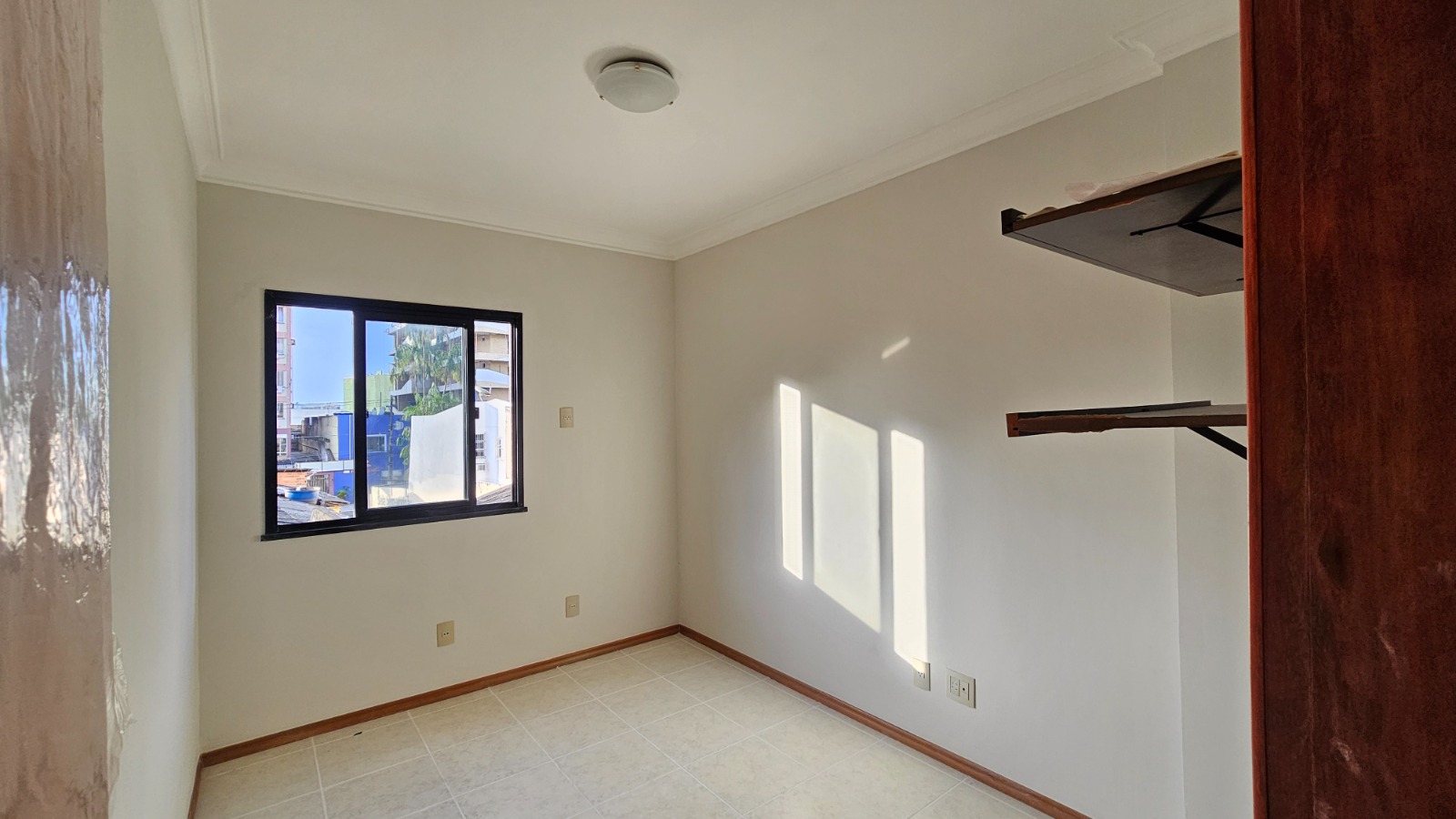 Apartamento para alugar com 3 quartos, 95m² - Foto 6