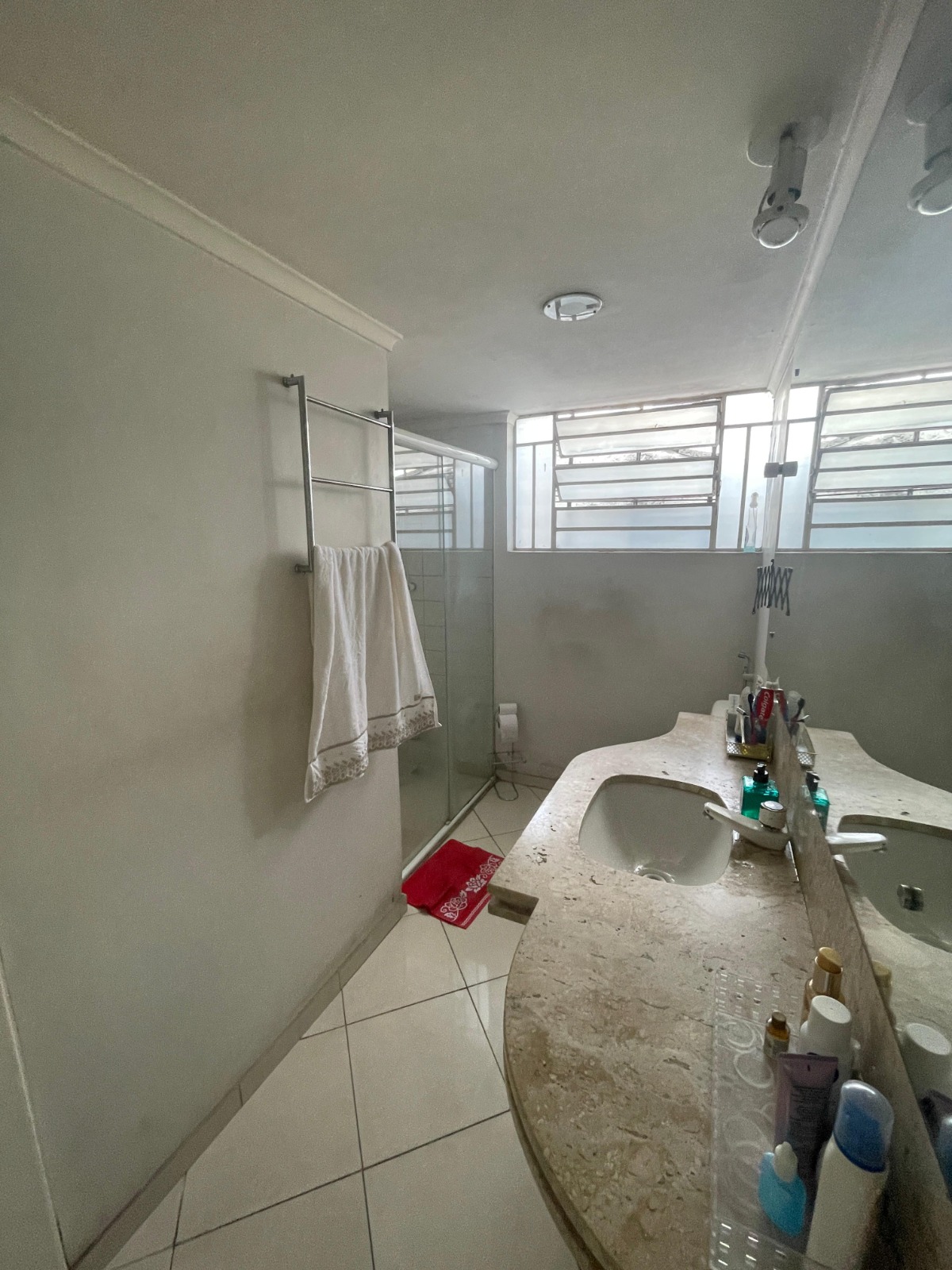 Casa para alugar com 3 quartos, 233m² - Foto 22