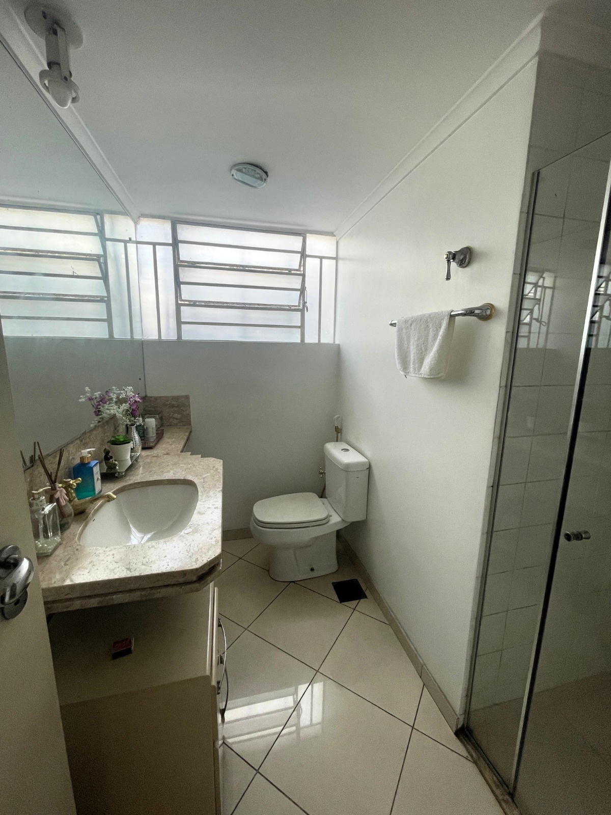 Casa para alugar com 3 quartos, 233m² - Foto 30
