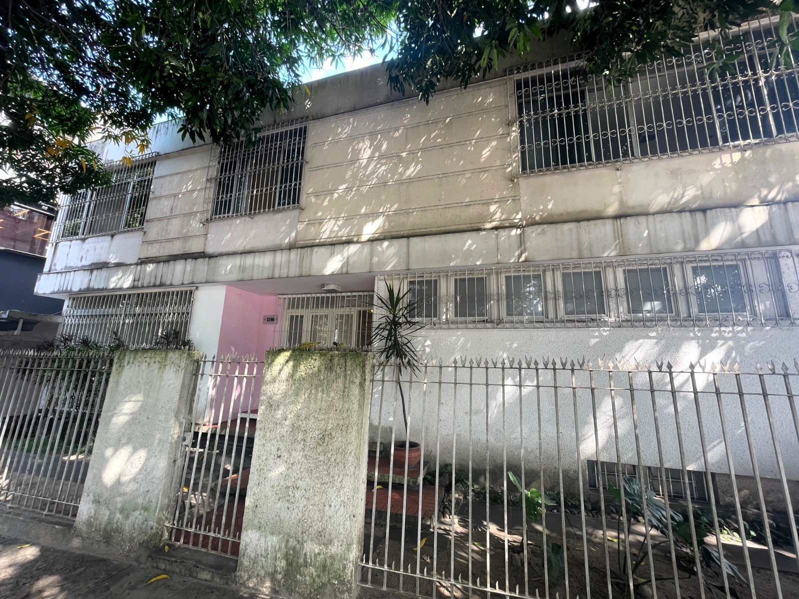 Casa para alugar com 3 quartos, 233m² - Foto 2