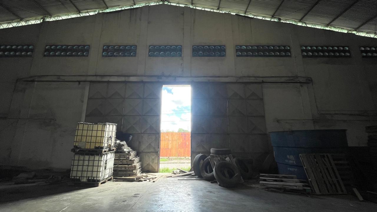 Depósito-Galpão-Armazém para alugar, 1300m² - Foto 22