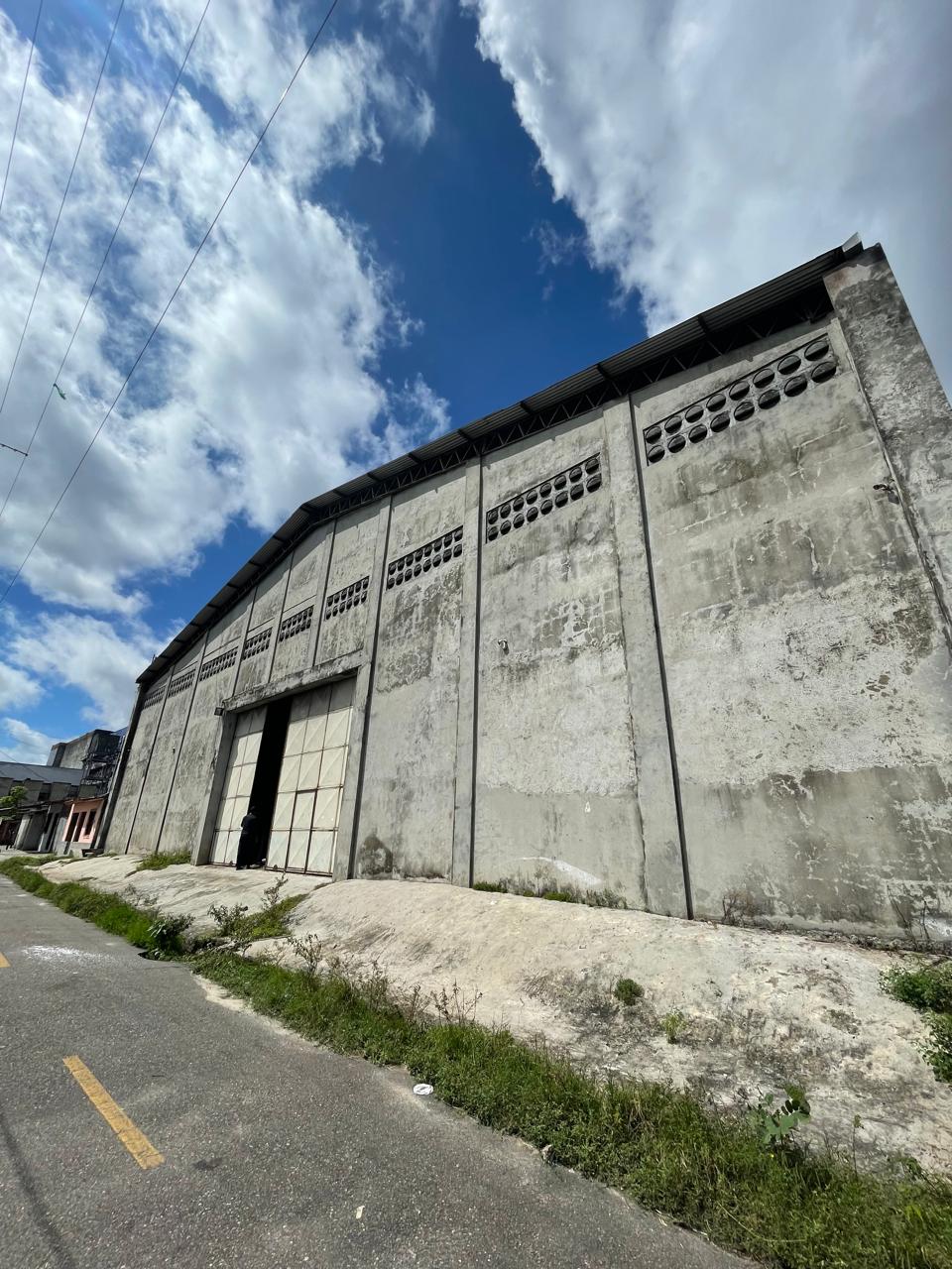Depósito-Galpão-Armazém para alugar, 1300m² - Foto 19