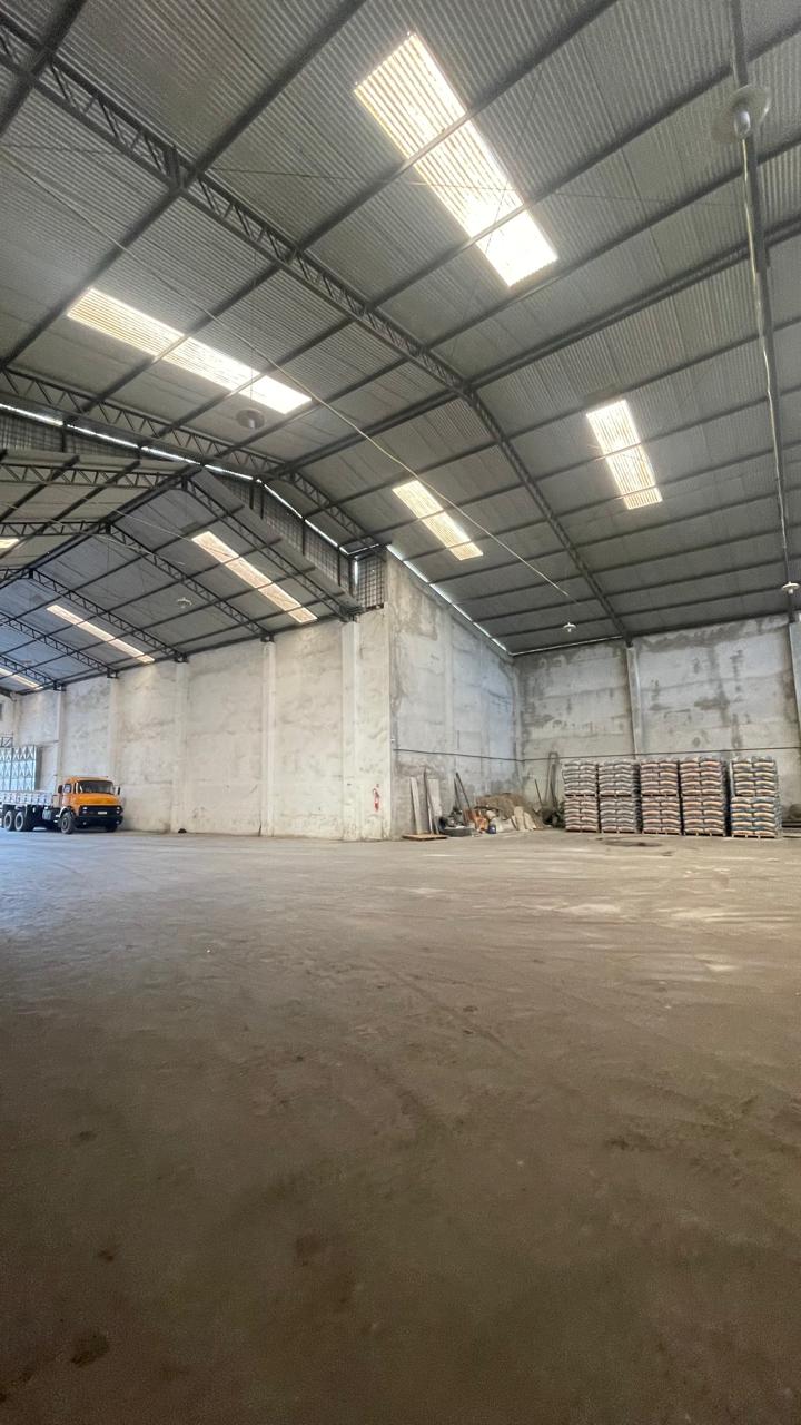 Depósito-Galpão-Armazém para alugar, 1300m² - Foto 3