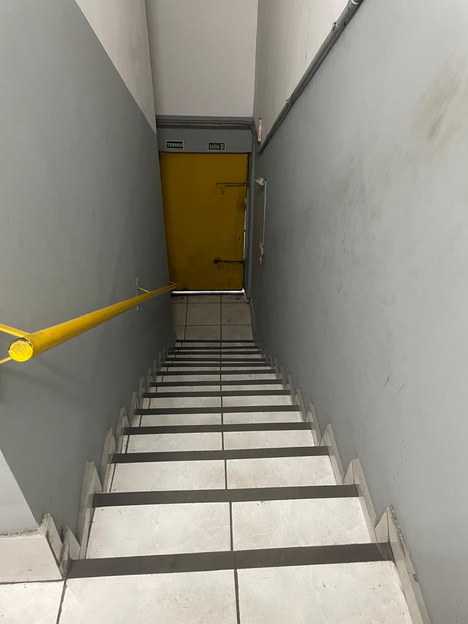 Depósito-Galpão-Armazém para alugar, 1300m² - Foto 8