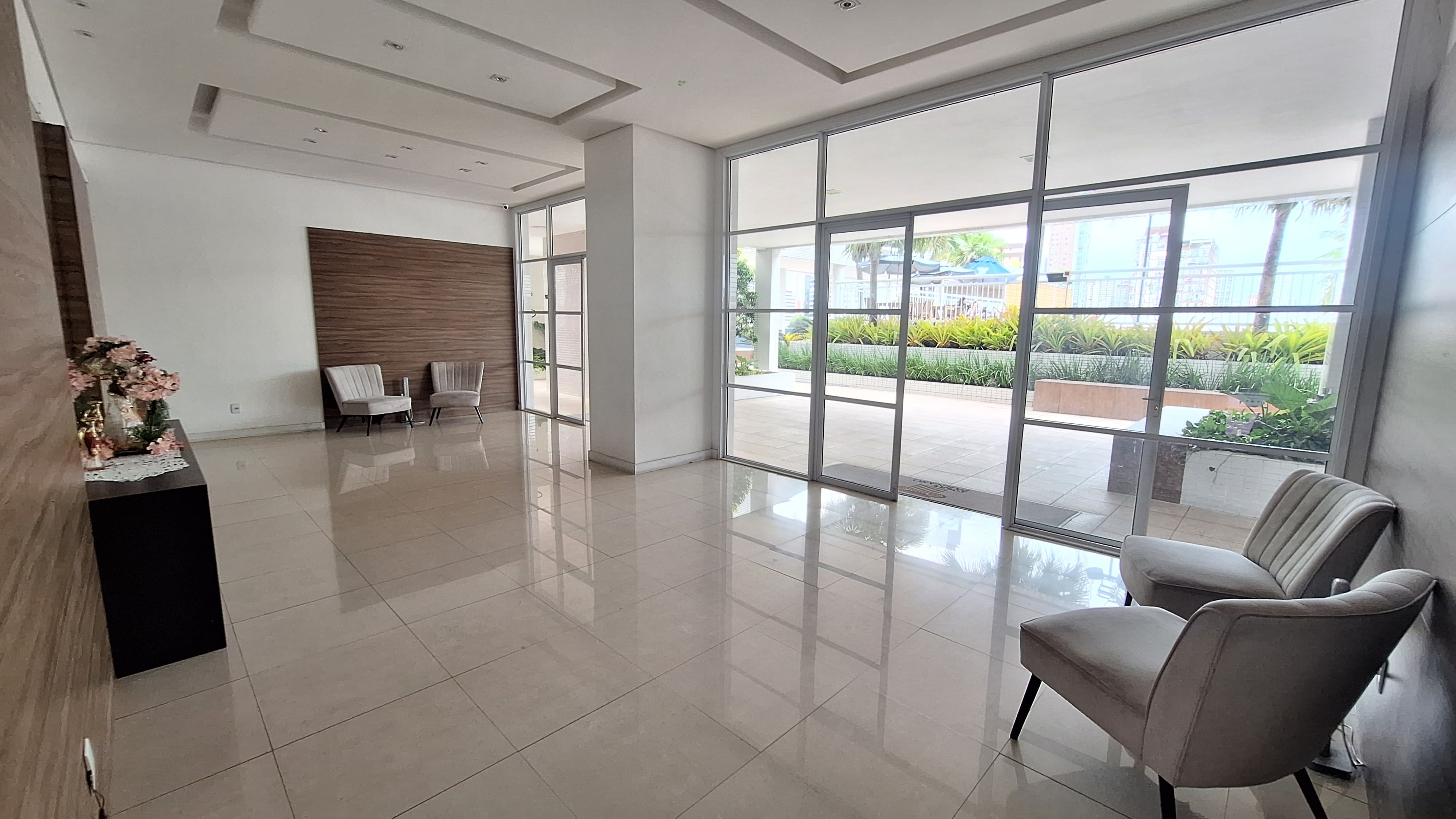 Apartamento para alugar com 3 quartos, 78m² - Foto 2