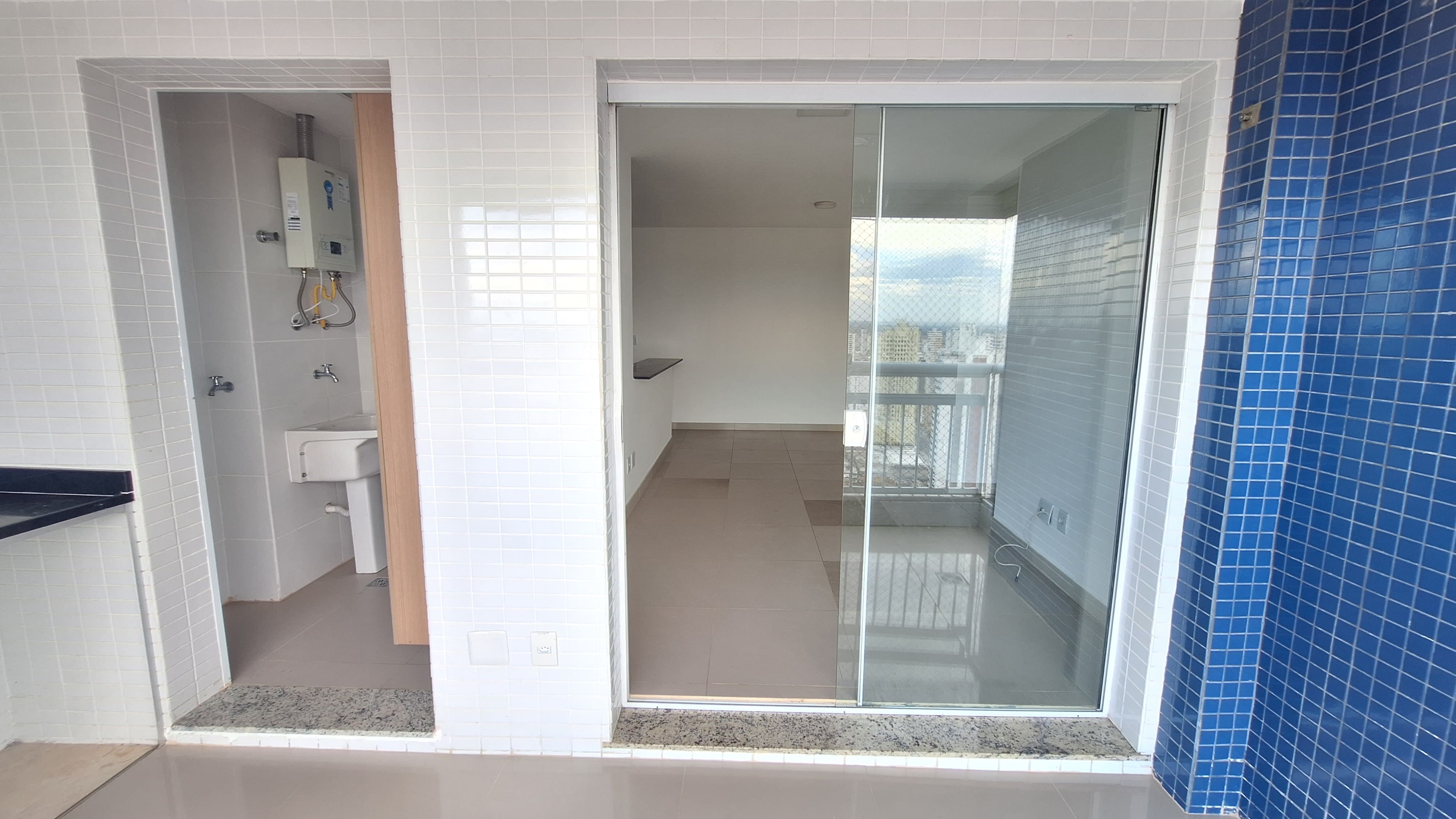 Apartamento para alugar com 3 quartos, 78m² - Foto 9