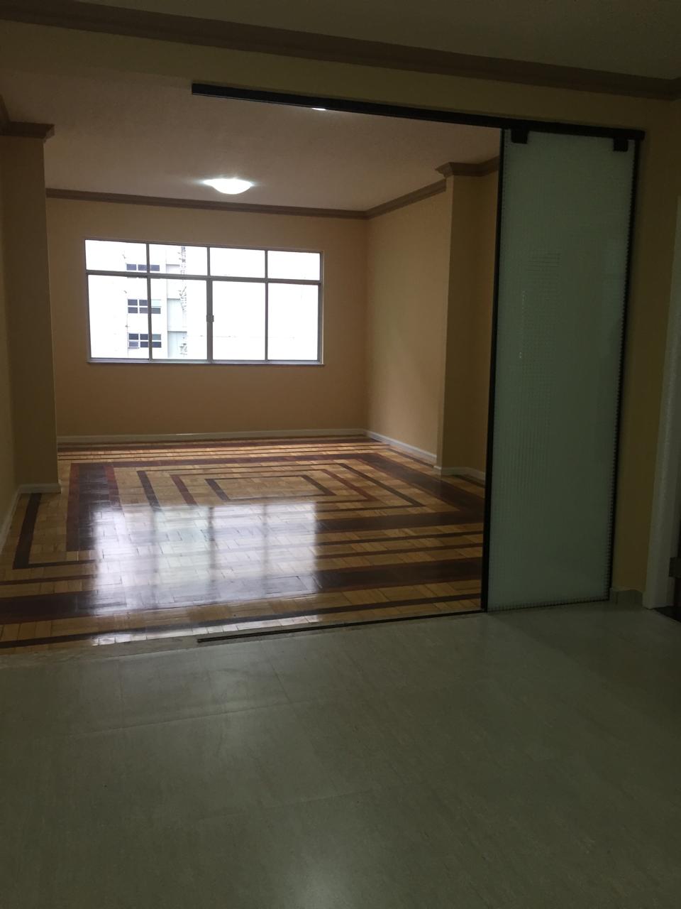 Apartamento para alugar com 2 quartos, 125m² - Foto 3