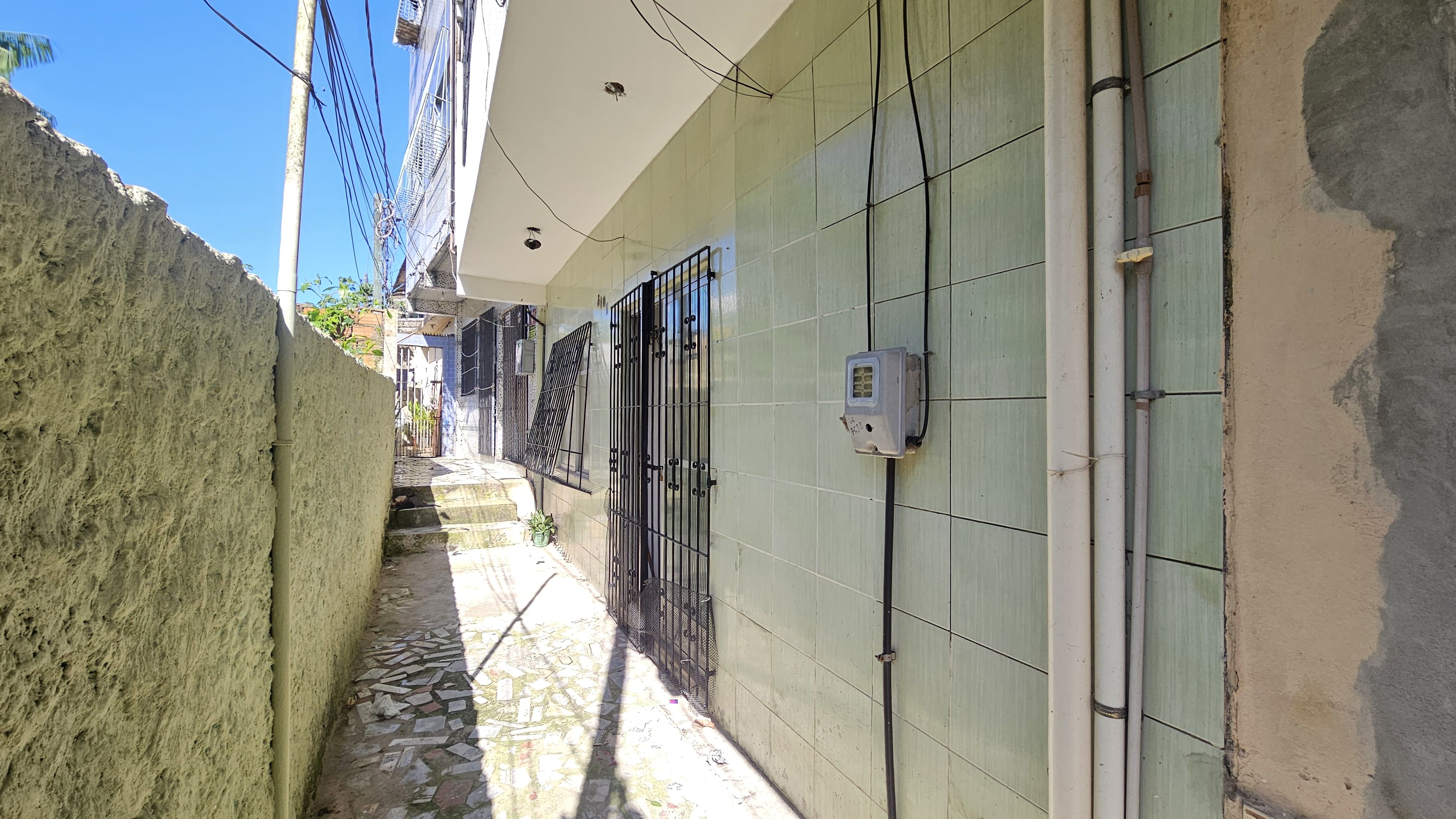 Casa à venda com 5 quartos, 40m² - Foto 1