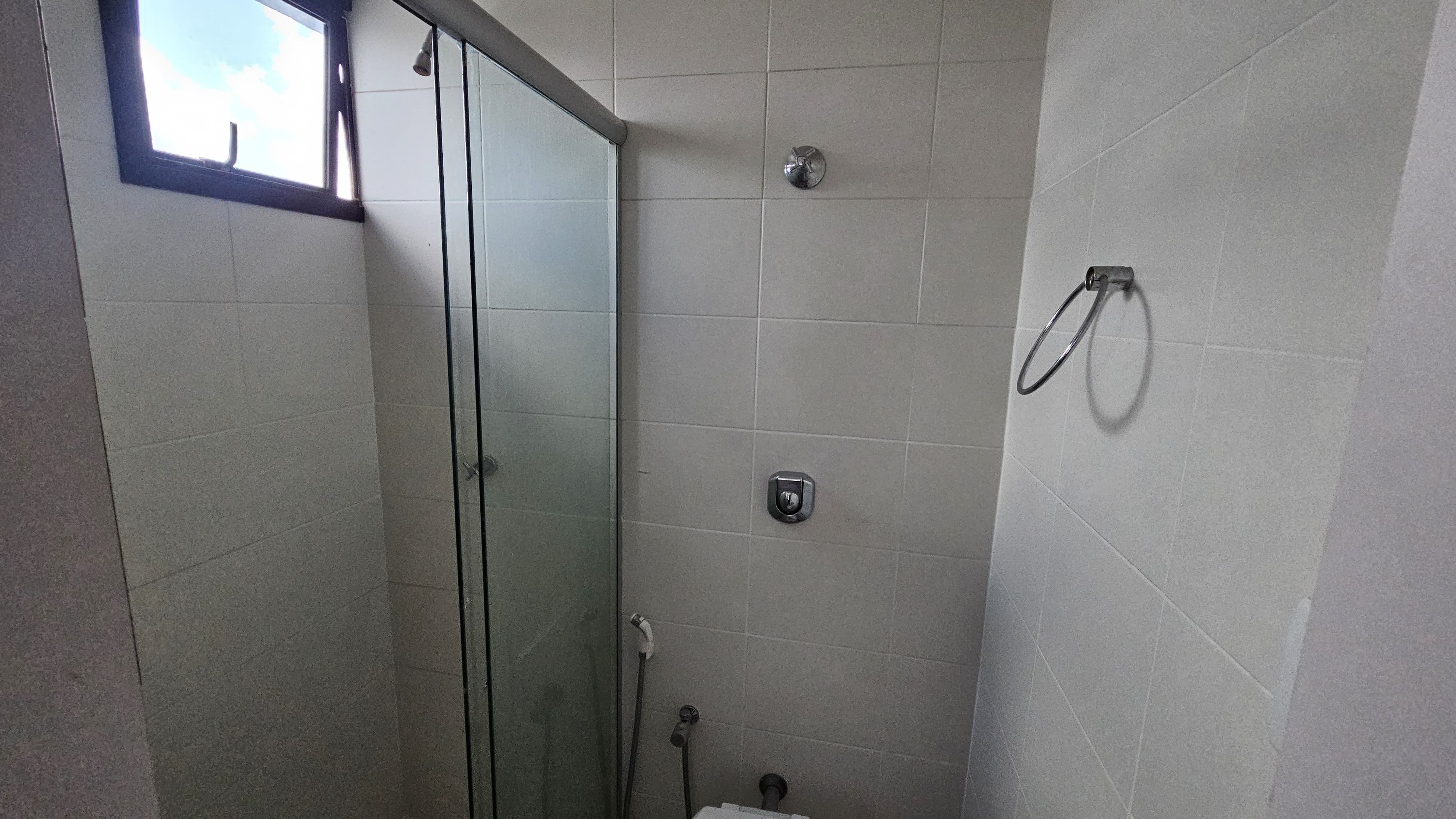 Apartamento para alugar com 2 quartos, 141m² - Foto 11