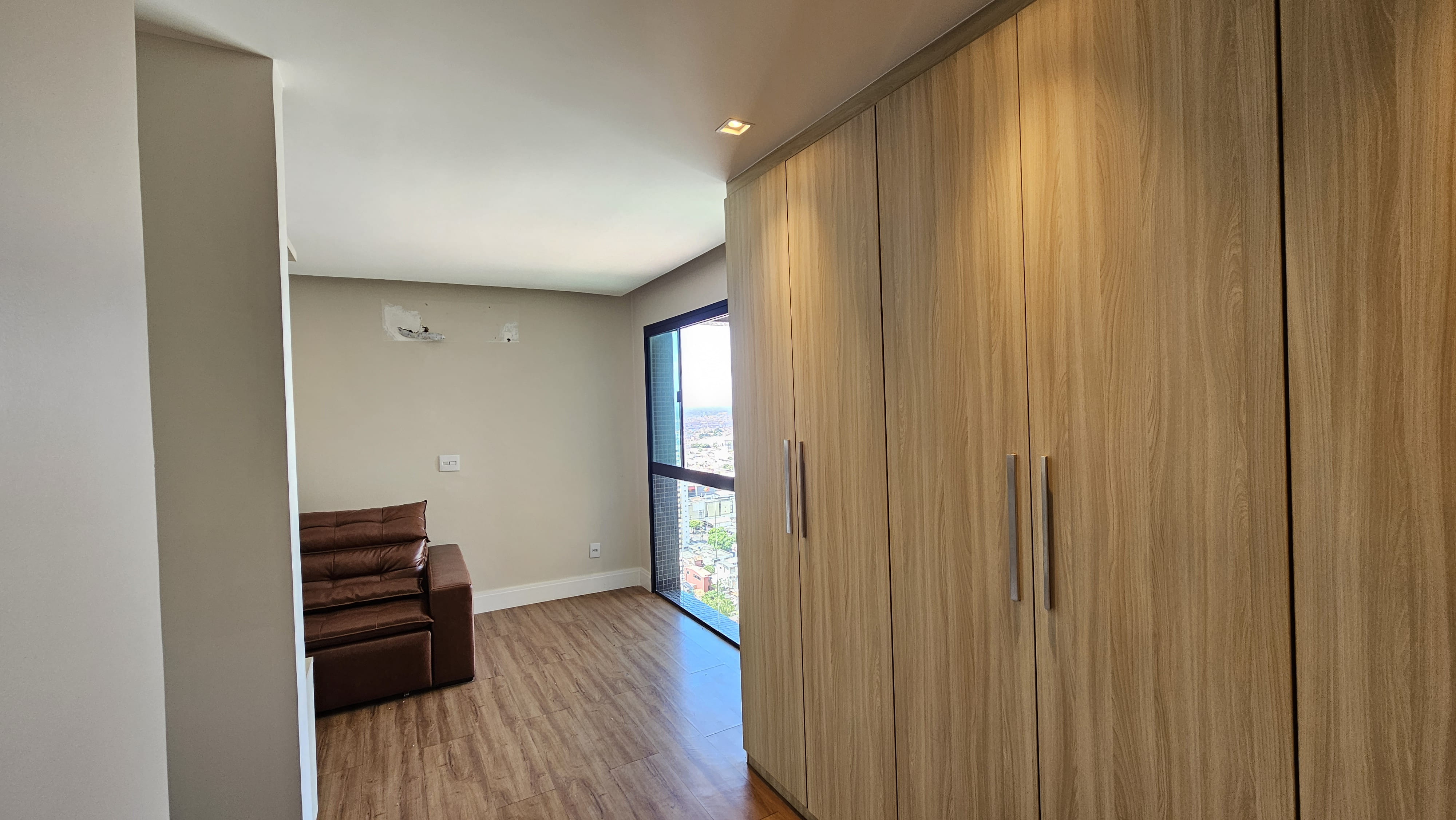 Apartamento para alugar com 2 quartos, 141m² - Foto 12