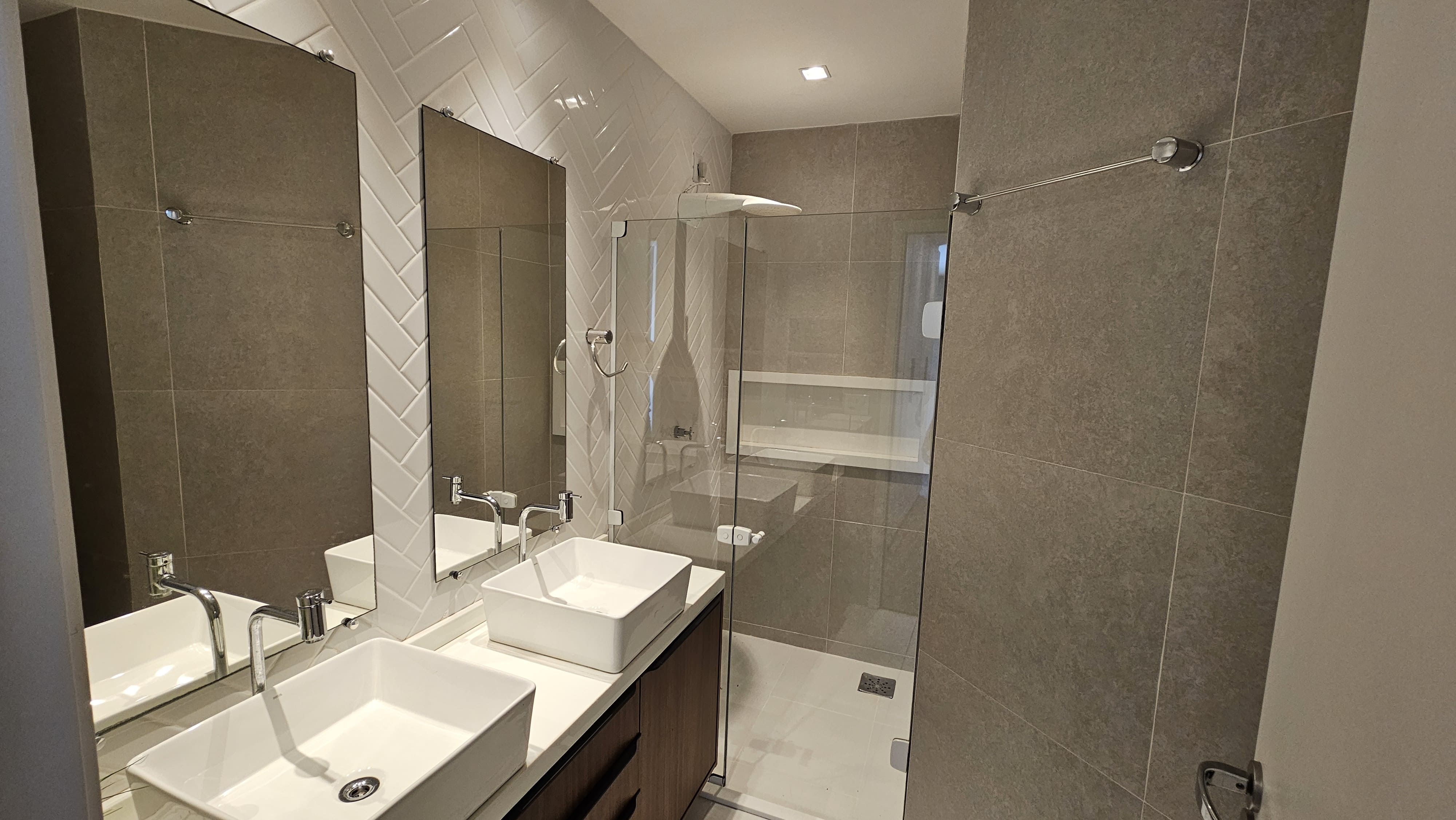 Apartamento para alugar com 2 quartos, 141m² - Foto 17