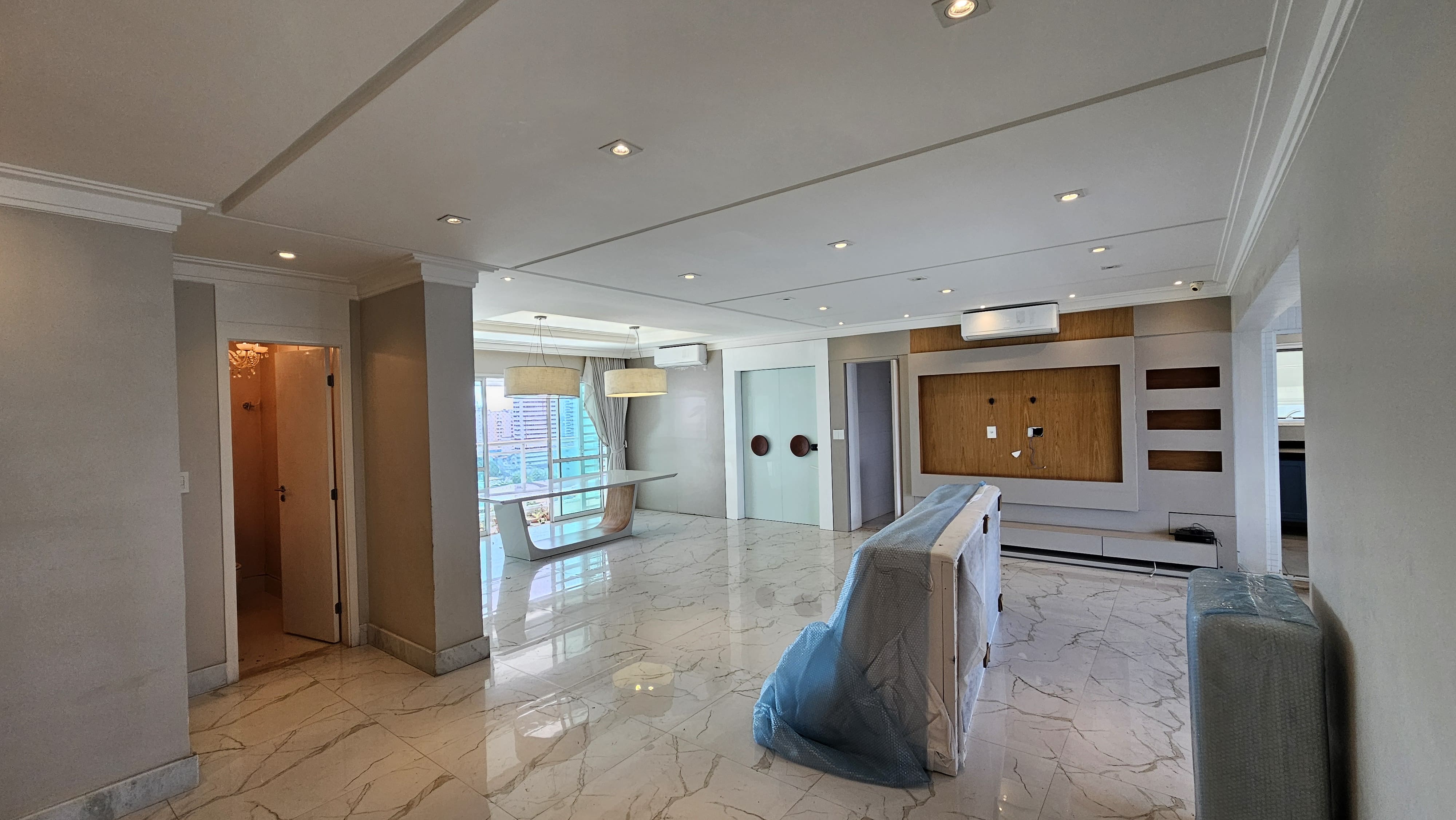 Apartamento para alugar com 3 quartos, 265m² - Foto 3