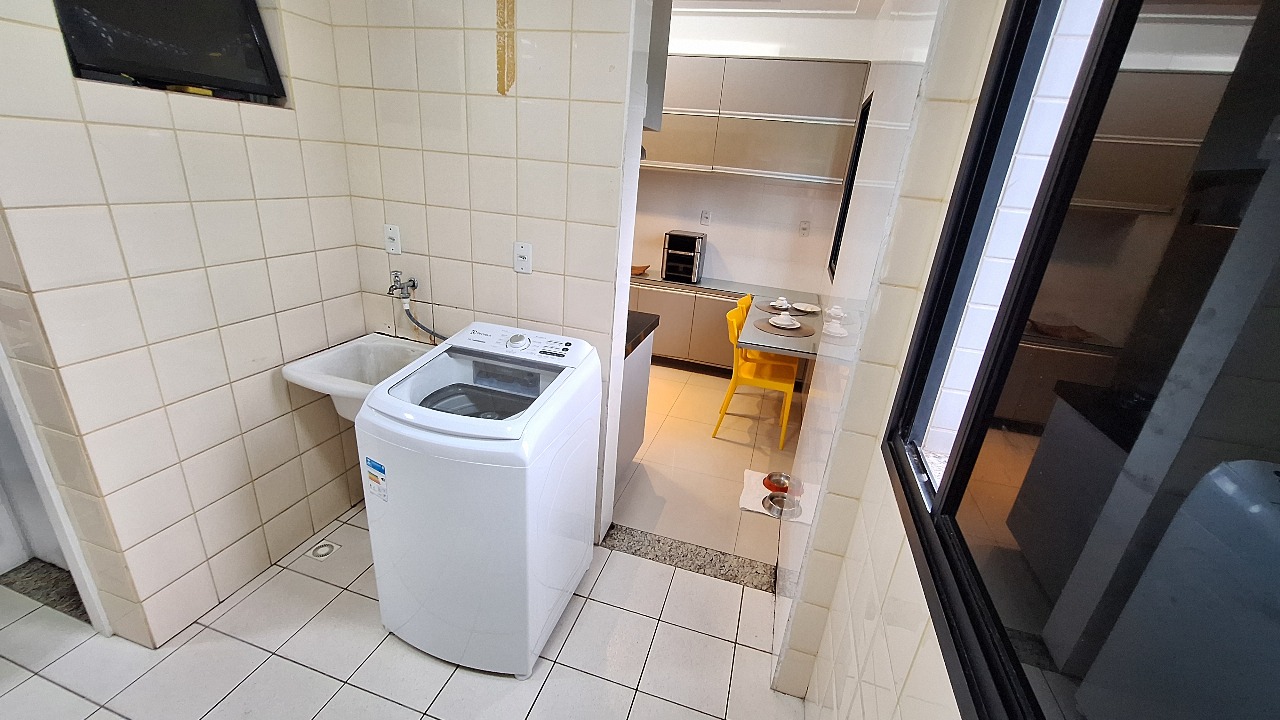Apartamento para alugar com 3 quartos, 195m² - Foto 27