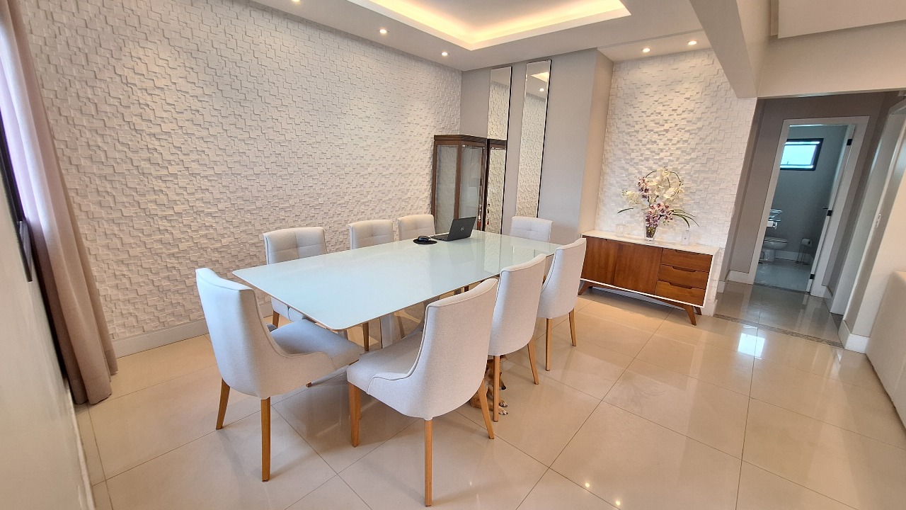 Apartamento para alugar com 3 quartos, 195m² - Foto 8