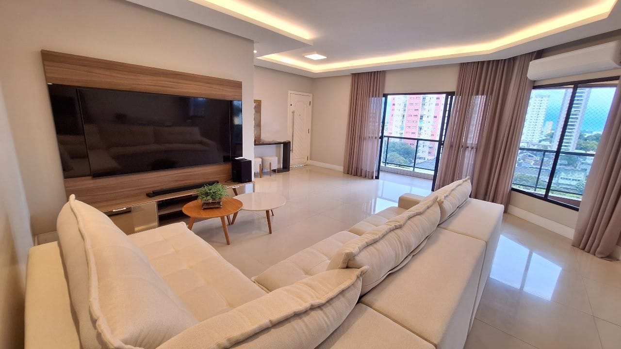 Apartamento para alugar com 3 quartos, 195m² - Foto 4