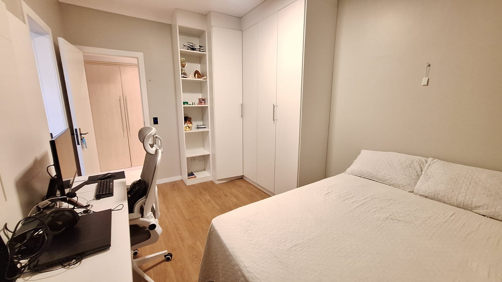 Apartamento para alugar com 3 quartos, 195m² - Foto 22