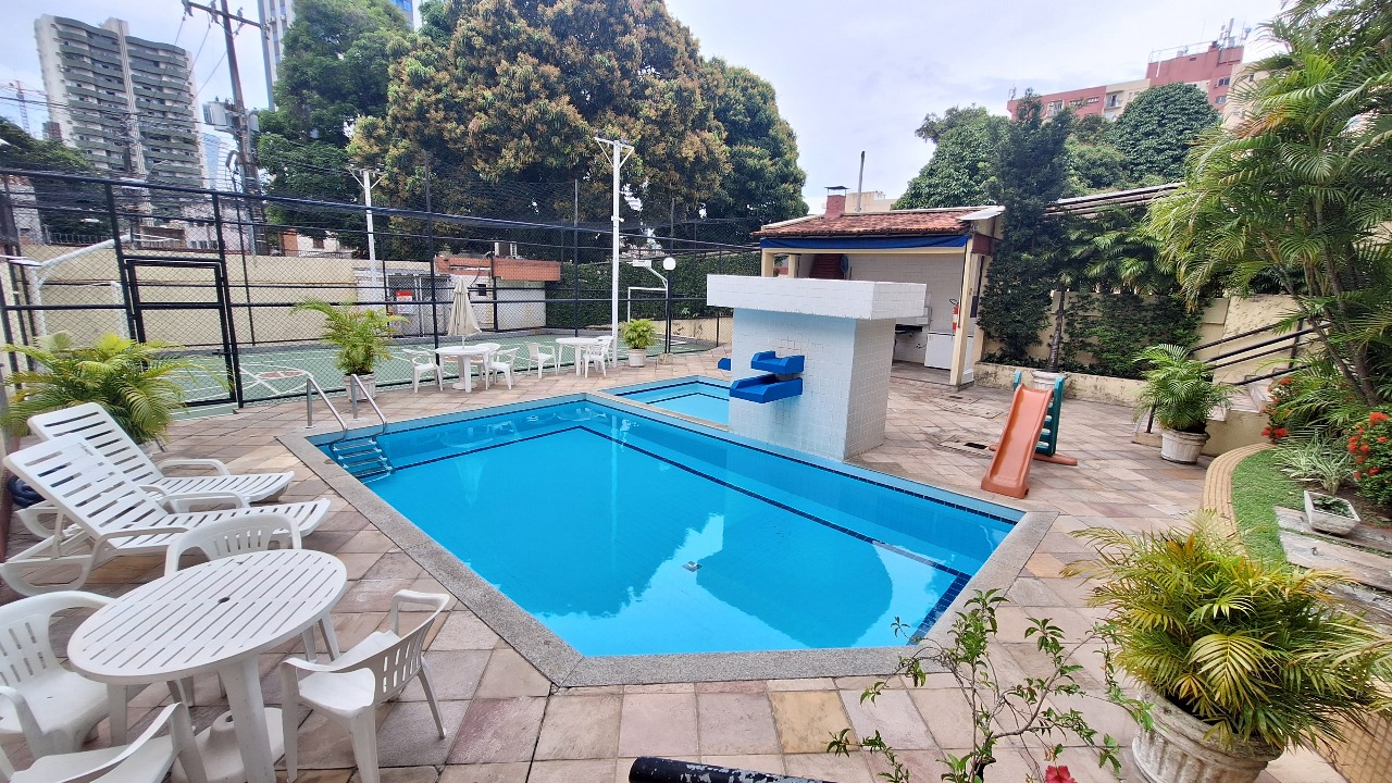 Apartamento para alugar com 3 quartos, 195m² - Foto 29