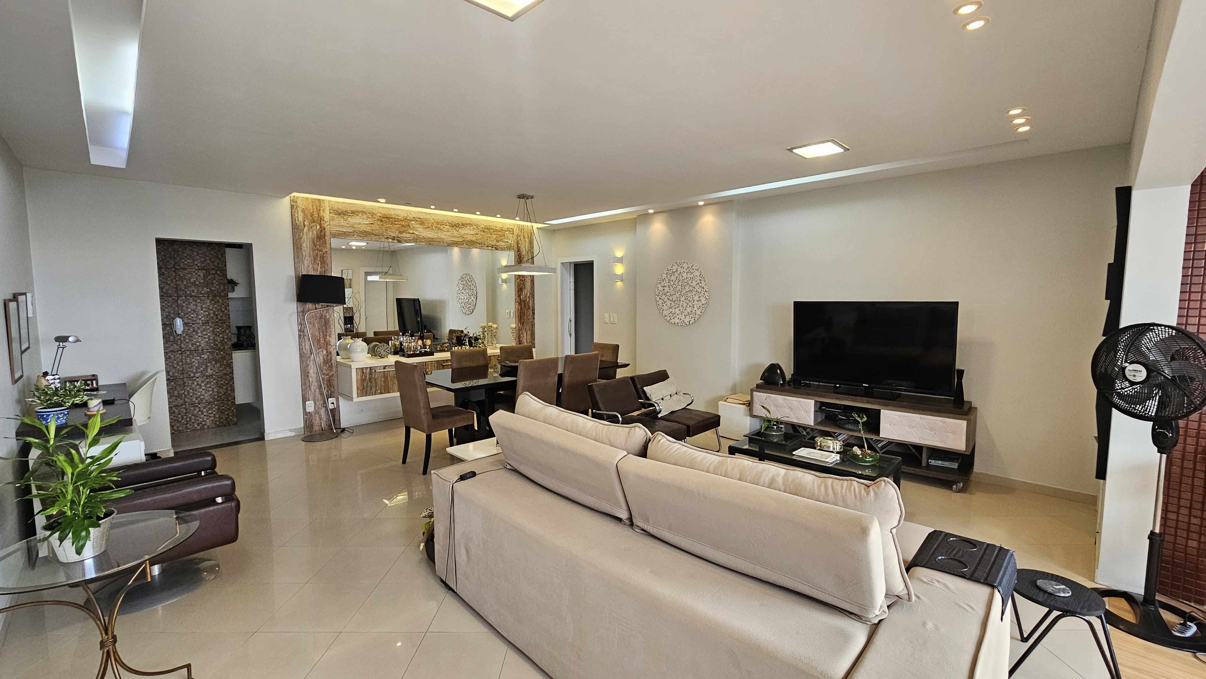Apartamento à venda com 3 quartos, 153m² - Foto 3