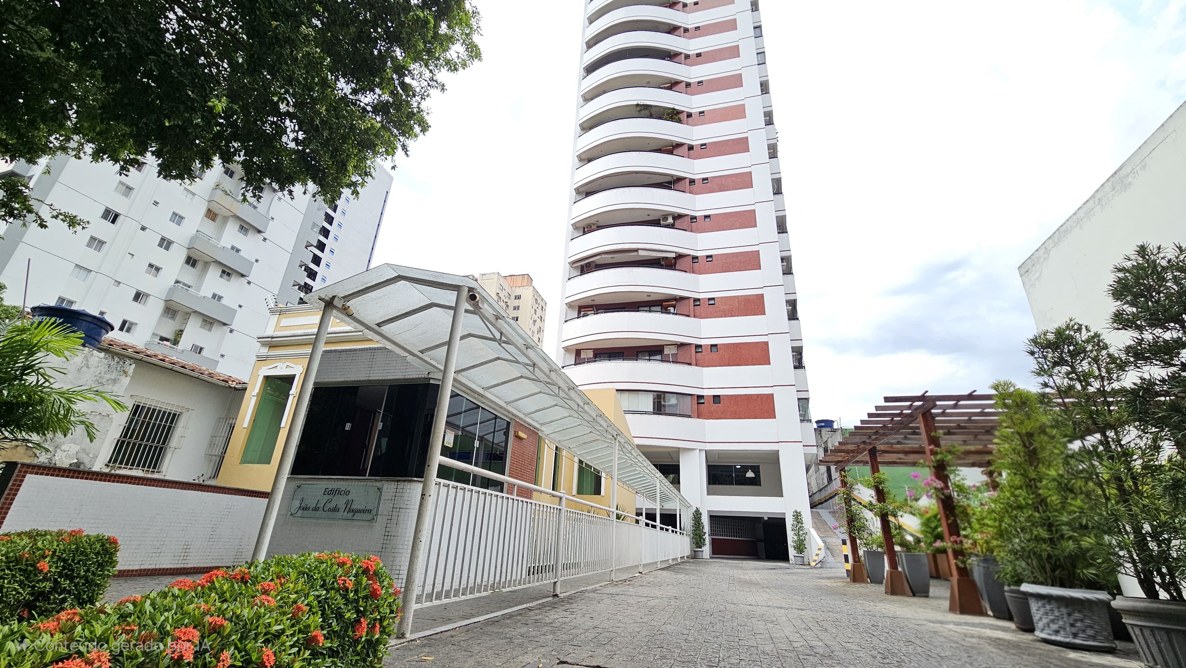 Apartamento à venda com 3 quartos, 153m² - Foto 1