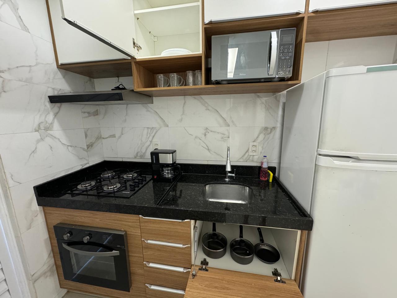 Apartamento para alugar com 2 quartos, 68m² - Foto 12