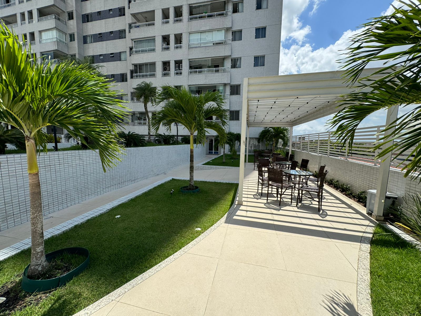 Apartamento para alugar com 2 quartos, 68m² - Foto 22