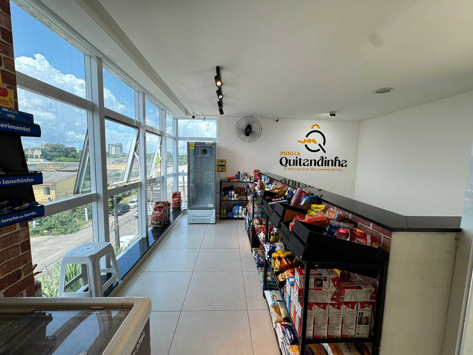 Apartamento para alugar com 2 quartos, 68m² - Foto 20