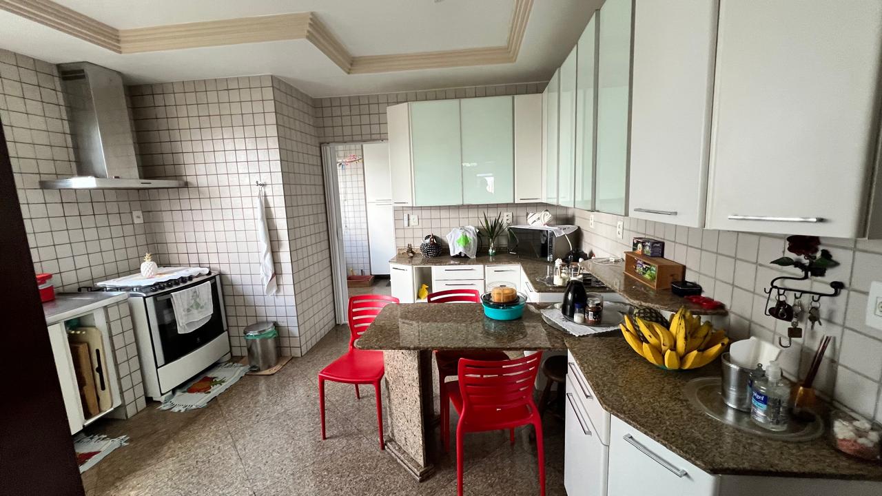 Apartamento à venda com 3 quartos, 250m² - Foto 16