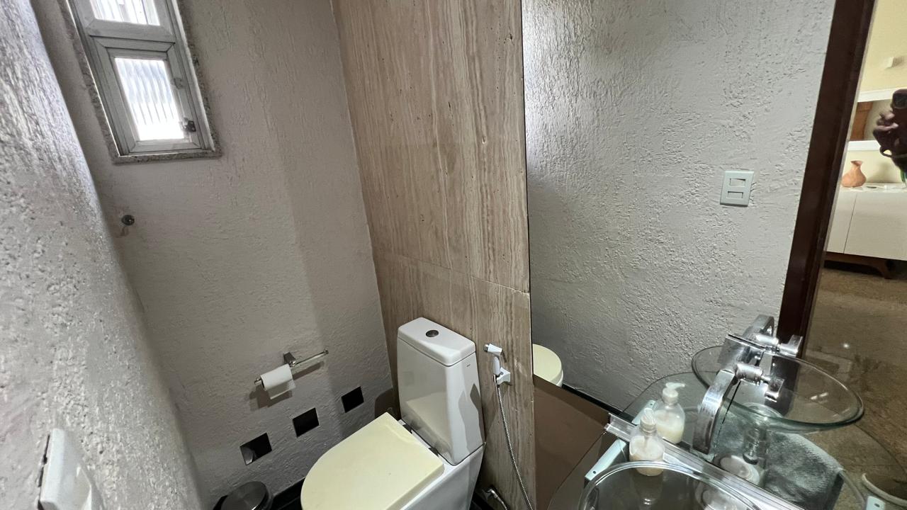 Apartamento à venda com 3 quartos, 250m² - Foto 2