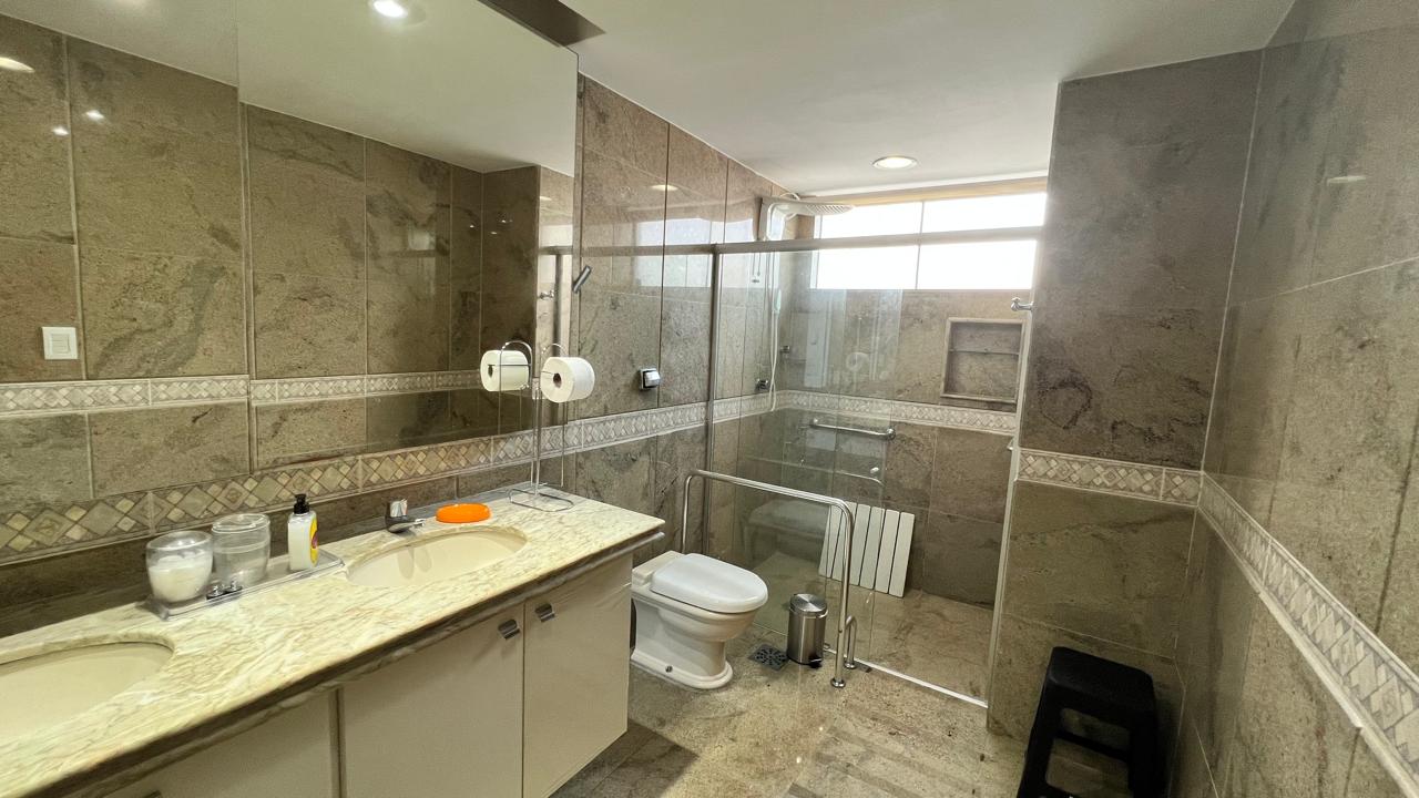 Apartamento à venda com 3 quartos, 250m² - Foto 9