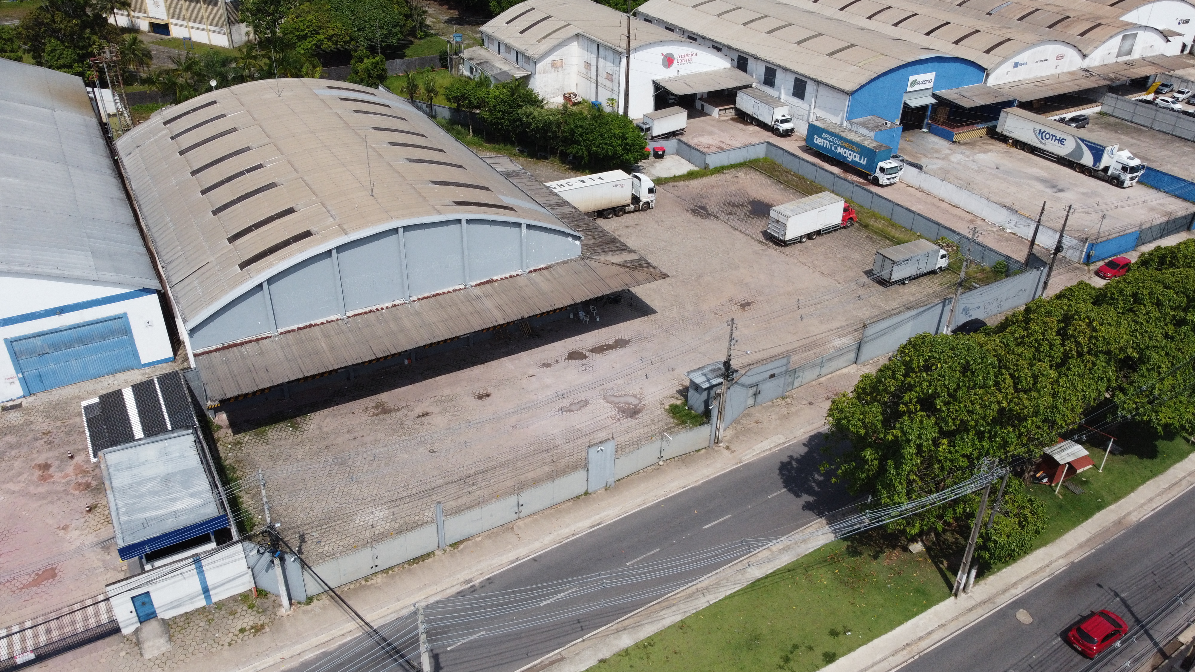 Depósito-Galpão, 1400 m² - Foto 1