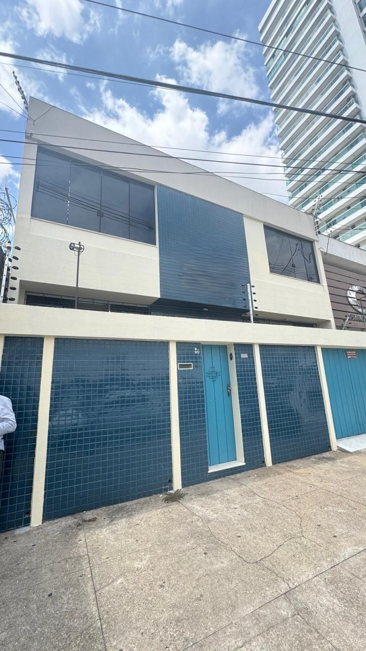 Casa, 4 quartos, 279 m² - Foto 1