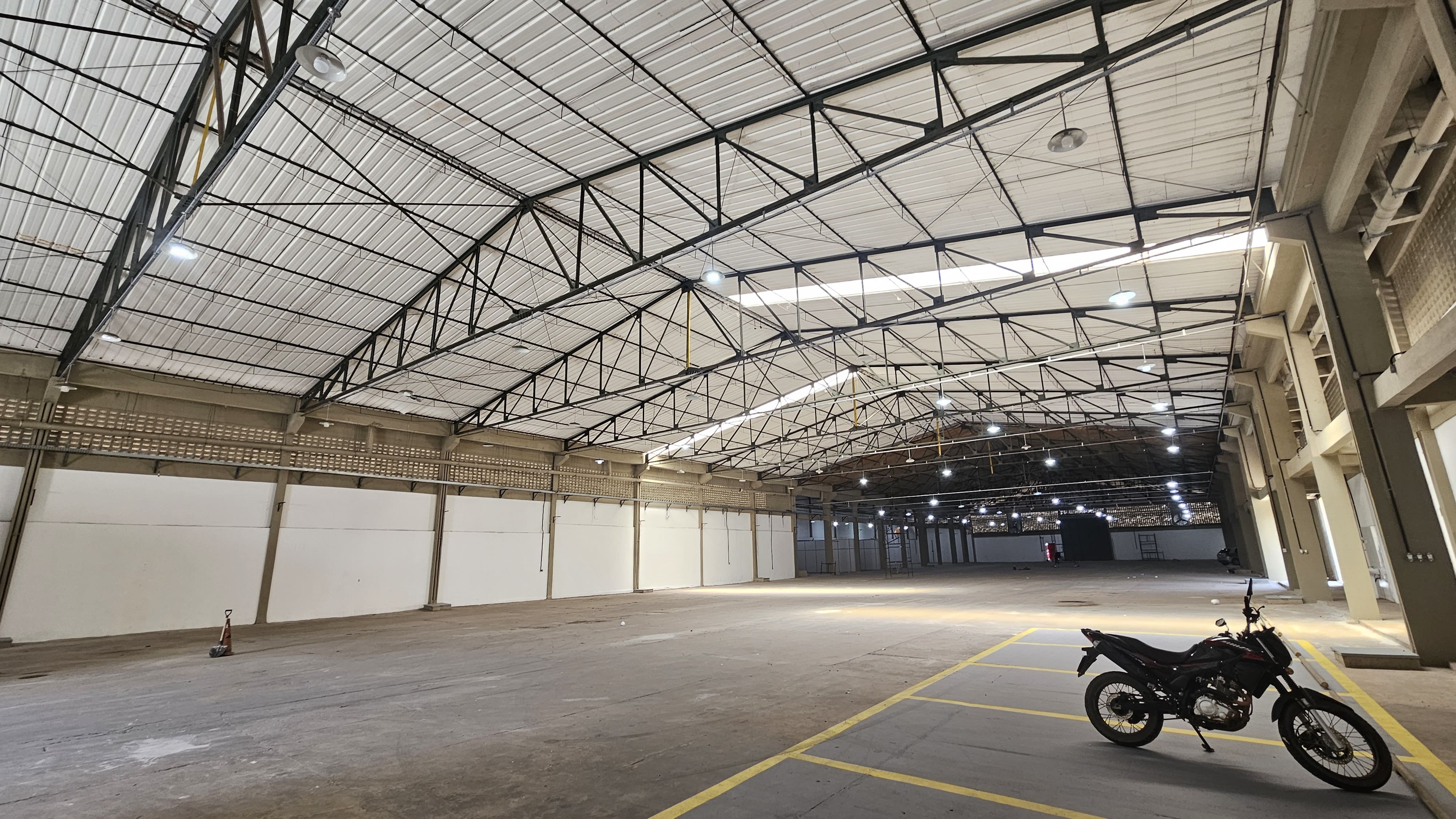 Depósito-Galpão-Armazém para alugar, 4300m² - Foto 3