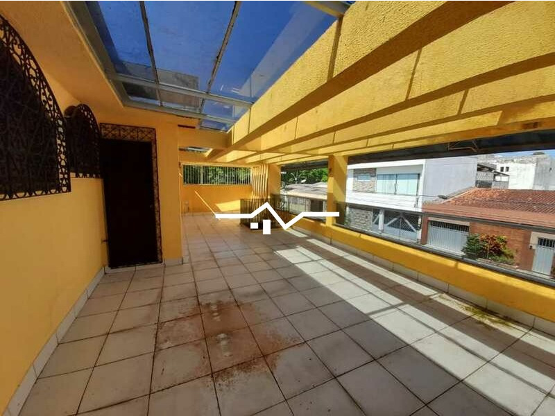 Casa à venda com 3 quartos, 264m² - Foto 3