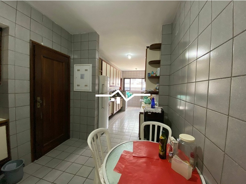 Apartamento à venda com 4 quartos, 185m² - Foto 19