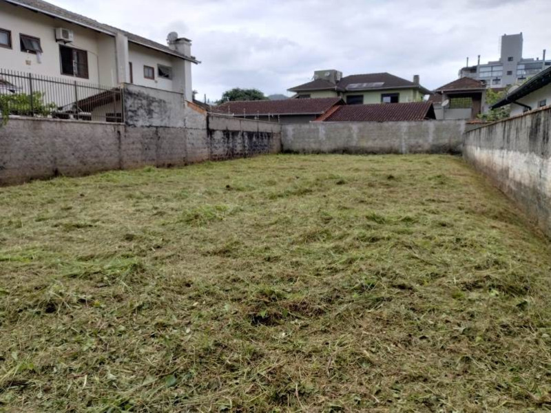 Lote/Terreno no bairro SAGUAÇU, em Joinville | Eu Corretor