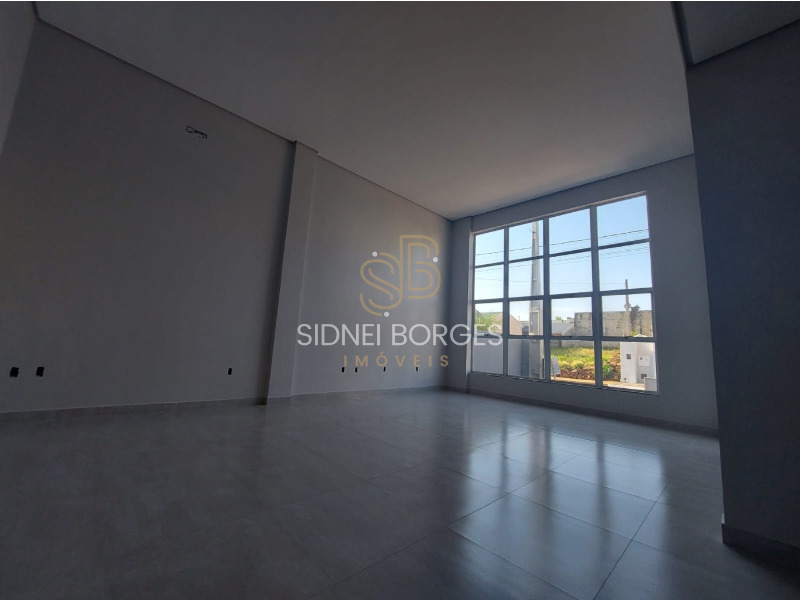 Casa à venda com 2 quartos, 203m² - Foto 2