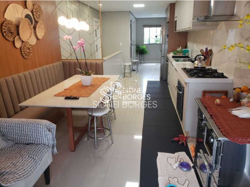 Casa à venda com 2 quartos, 350m² - Foto 1