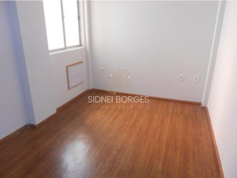 Apartamento à venda com 2 quartos, 61m² - Foto 2