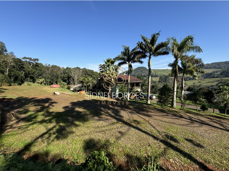 Fazenda à venda com 3 quartos, 245m² - Foto 1