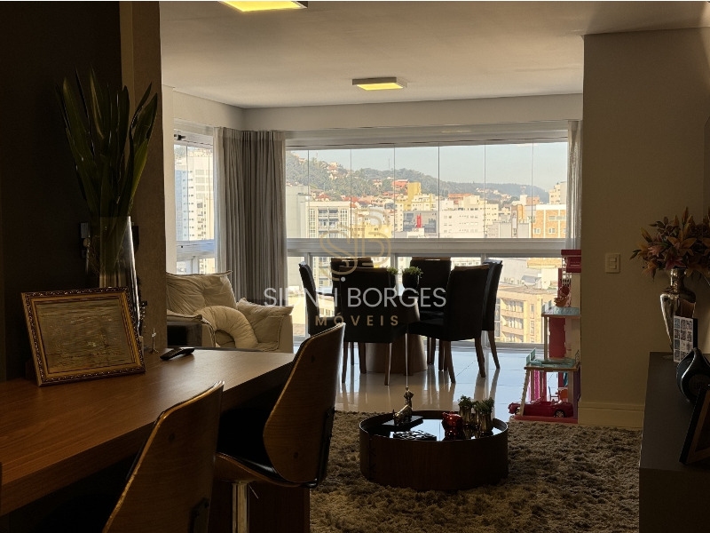 Apartamento à venda com 3 quartos, 139m² - Foto 4