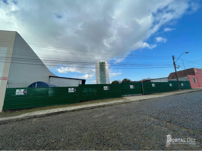 Terreno para Venda em UVARANAS