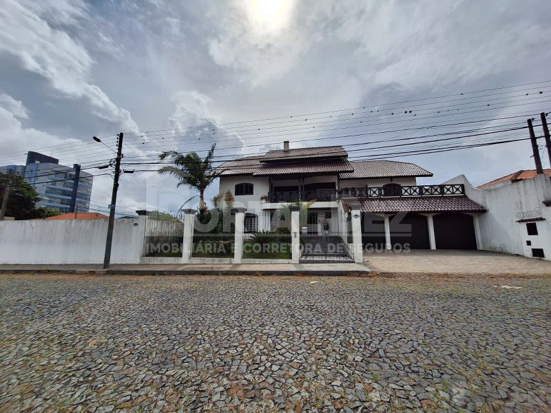 Sobrado para Locação em NOVA RÚSSIA