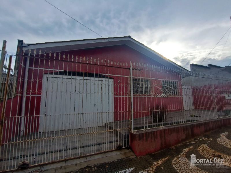 Casa para Venda em ÓRFÃS