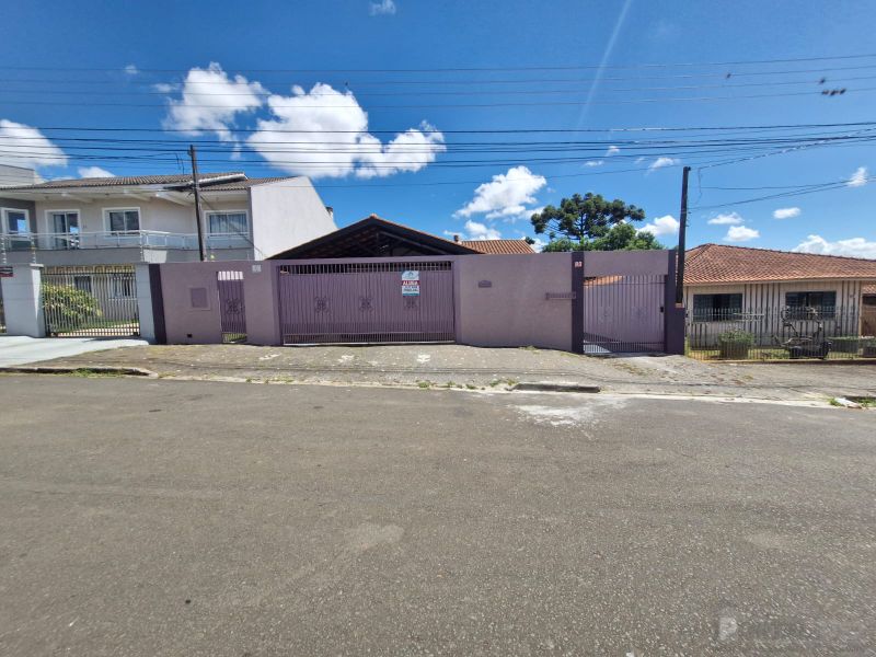 Casa para Locação em UVARANAS