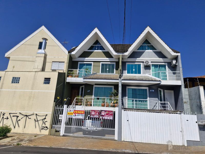 Sobrado para Locação em UVARANAS