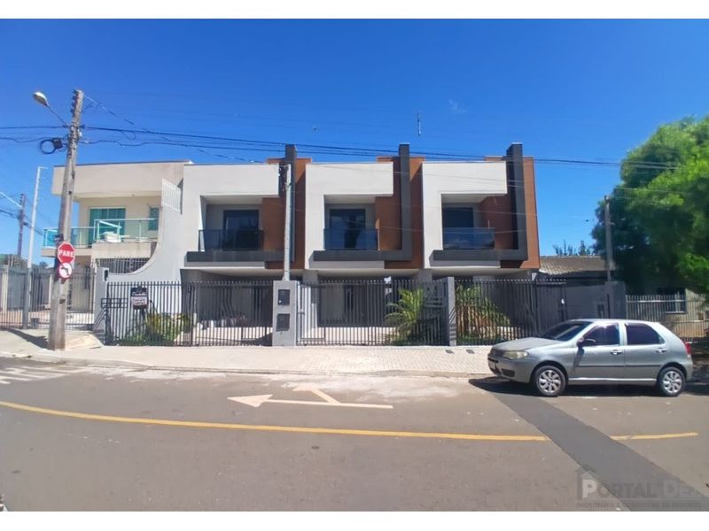 Sobrado para Locação em COLÔNIA DONA LUIZA
